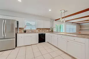 8002 Richmond Ave, Houston, TX 77063 - Photo 17
