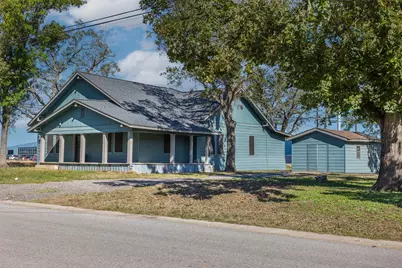 1002 N Banks Street, Caldwell, TX 77836 - Photo 1