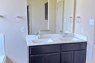 5202 Lilac Hollow Ln, Katy, TX 77449 - Photo 17