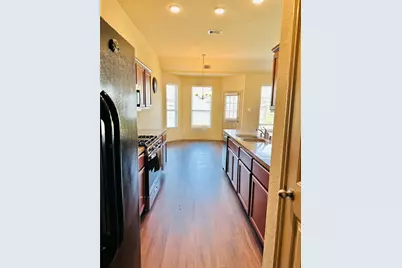 5202 Lilac Hollow Lane, Katy, TX 77449 - Photo 9