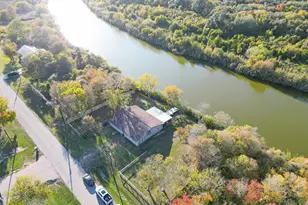 1910 Duncan Dr, Oyster Creek, TX 77541 - Photo 43