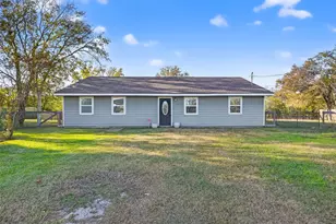 1910 Duncan Dr, Freeport, TX 77541 - Photo 5