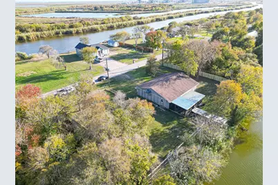 1910 Duncan Drive, Oyster Creek, TX 77541 - Photo 39