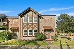 2324 Shadowdale Dr, Houston, TX 77043 - Photo 1