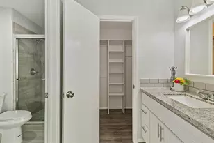 2324 Shadowdale Dr, Houston, TX 77043 - Photo 17