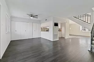 2324 Shadowdale Dr, Houston, TX 77043 - Photo 3