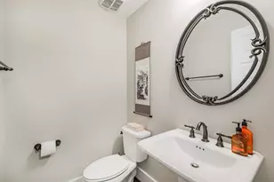 809 Leavenworth Ave, Houston, TX 77008 - Photo 15