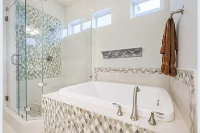 809 Leavenworth Avenue, Houston, TX 77008 - Photo 21