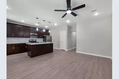 5201 Kenilwood Dr #A, Houston, TX 77033 - Photo 7