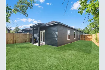 5201 Kenilwood Dr #A, Houston, TX 77033 - Photo 23