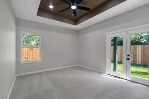 5201 Kenilwood Dr, Houston, TX 77033 - Photo 13