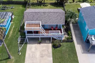 3927 Panola Dr, Galveston, TX 77554 - Photo 3