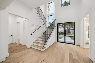 4547 Shetland Ln, Houston, TX 77027 - Photo 9