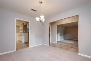 810 Borden St, Sugar Land, TX 77478 - Photo 3