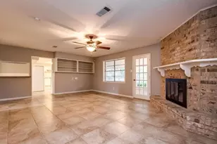 810 Borden St, Sugar Land, TX 77478 - Photo 5