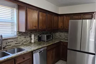 10302 Windriver Dr, Houston, TX 77070 - Photo 7