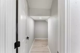 9425 Fondren Rd, Houston, TX 77074 - Photo 17