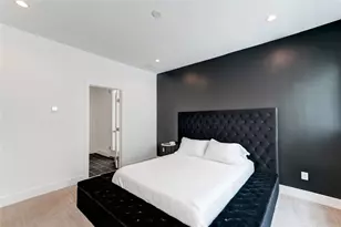 5831 Dolores St, Houston, TX 77057 - Photo 37