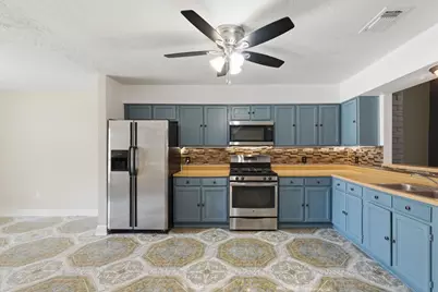 7334 Mundare Lane, Houston, TX 77086 - Photo 9
