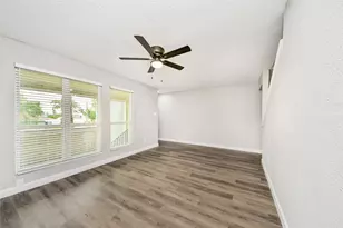 781 Country Pl Dr, Houston, TX 77079 - Photo 17