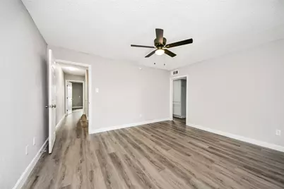 781 Country Place Drive #2021, Houston, TX 77079 - Photo 21