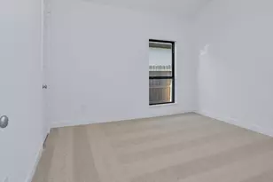 18439 Chameleon Ct, Conroe, TX 77302 - Photo 9