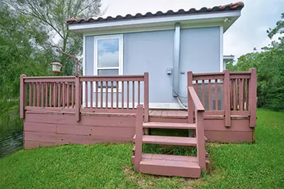 2734 Avenue D, Dickinson, TX 77539 - Photo 17