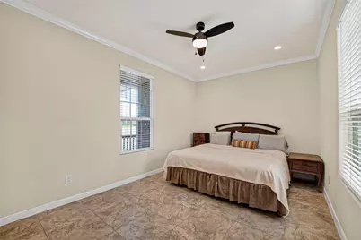 2734 Avenue D, Dickinson, TX 77539 - Photo 5
