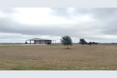 323 Prairie Switch Road, El Campo, TX 77437 - Photo 5