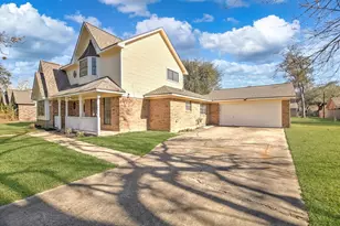 216 Any Way, Lake Jackson, TX 77566 - Photo 5