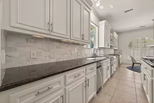 4019 Whitman St, Houston, TX 77027 - Photo 15