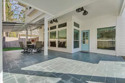 19 Pipers Meadow Street, The Woodlands, TX 77382 - Photo 3