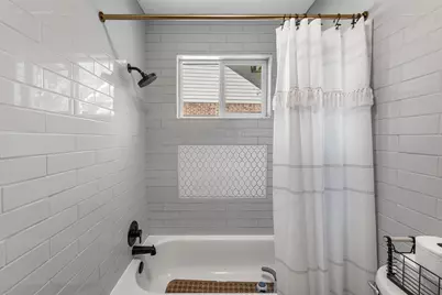 17514 Marl Court, Crosby, TX 77532 - Photo 9