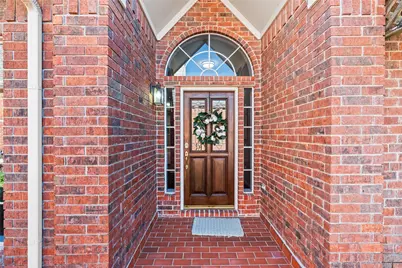 70 Grants Lake Circle, Sugar Land, TX 77479 - Photo 5