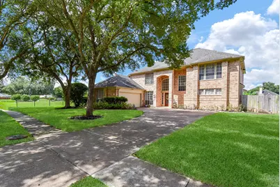 1006 Pointe Loma Drive, Sugar Land, TX 77479 - Photo 3