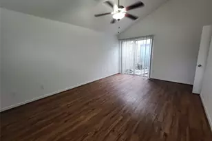 13839 Walnut Hollow Ln, Houston, TX 77082 - Photo 3