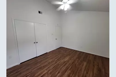13839 Walnut Hollow Lane, Houston, TX 77082 - Photo 19