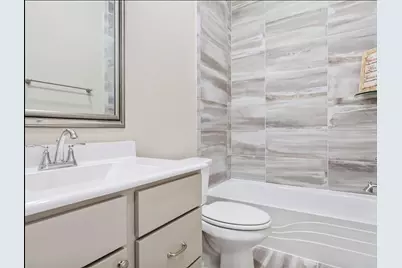 12146 Barkley Oak Drive, Texas City, TX 77591 - Photo 15