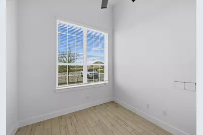 12146 Barkley Cove Drive, Texas City, TX 77591 - Photo 11