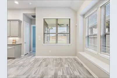 12146 Barkley Oak Drive, Texas City, TX 77591 - Photo 11