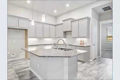 12146 Barkley Oak Drive, Texas City, TX 77591 - Photo 7