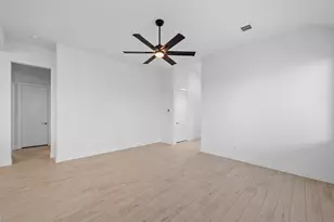 12146 Barkley Cv Dr, Texas City, TX 77591 - Photo 21