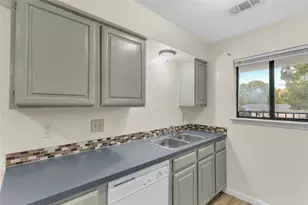 209 W Trinity St, Forney, TX 75126 - Photo 9