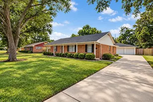 2016 San Jacinto Dr, Pasadena, TX 77502 - Photo 3