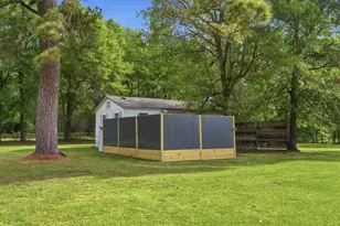 11757 Calvary Rd, Willis, TX 77318 - Photo 25