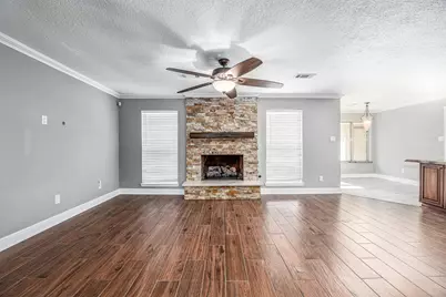 3726 Autumn Lane, Baytown, TX 77521 - Photo 9