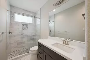 602 Appia Dr, Kemah, TX 77565 - Photo 33