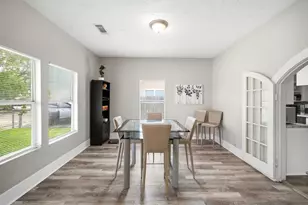 204 W Murrill St, Baytown, TX 77520 - Photo 11