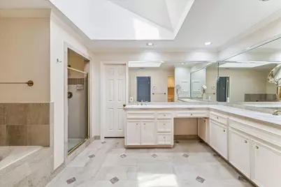 2732 Mid Lane, Houston, TX 77027 - Photo 13