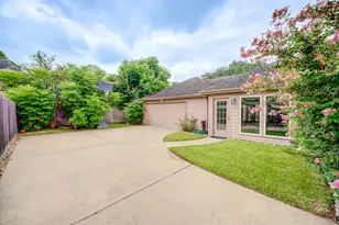 2923 Cane Field Dr, Sugar Land, TX 77479 - Photo 47